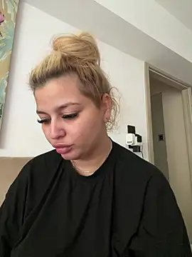 AllysonK online show from June 14, 2026, 3:46 pm