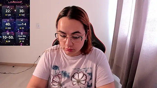 maryluna95 online show from December 5, 2025, 7:12 pm