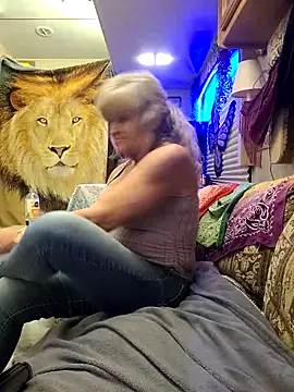 Snapshot of annika_lately chatting on November 19, 2025, 3:39 am annika lately online show from November 19, 2025, 3:39 am