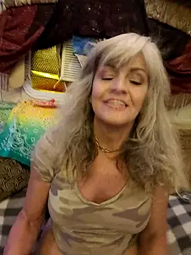 Snapshot of annika_lately chatting on October 28, 2025, 3:07 am annika lately online show from October 28, 2025, 3:07 am