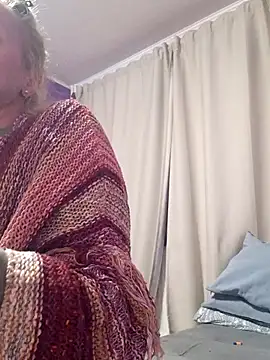 Snapshot of BritneyHudson chatting on September 30, 2025, 1:00 am BritneyHudson online show from September 30, 2025, 1:00 am