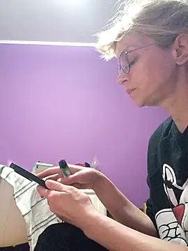 BritneyHudson online show from March 27, 2026, 6:11 am