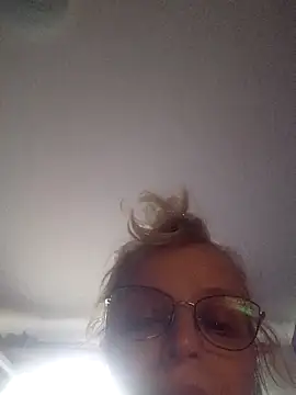 Snapshot of BritneyHudson chatting on September 21, 2025, 6:18 am BritneyHudson online show from September 21, 2025, 6:18 am