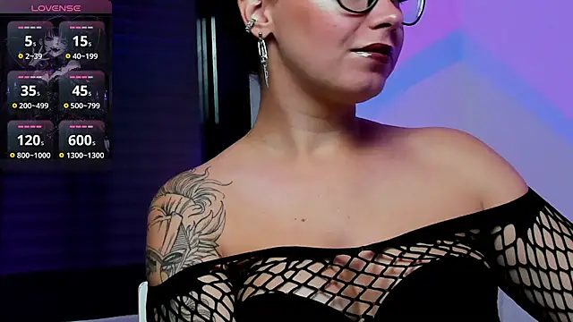 Snapshot of RitaSonnet chatting on June 18, 2026, 8:02 am RitaSonnet online show from June 18, 2026, 8:02 am