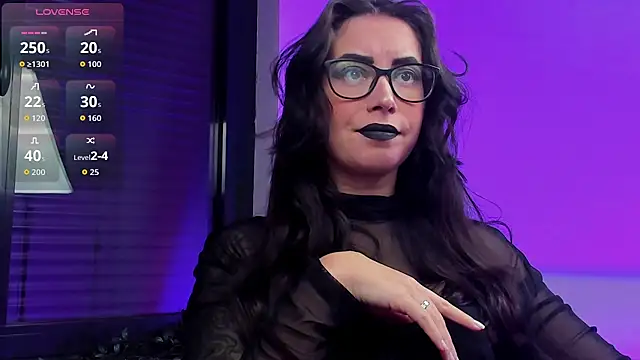 Snapshot of RitaSonnet chatting on October 28, 2025, 3:44 pm RitaSonnet online show from October 28, 2025, 3:44 pm