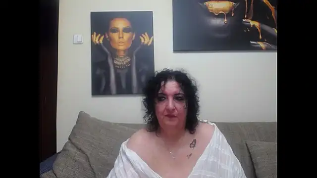Snapshot of maturekorine chatting on May 17, 2026, 9:59 pm maturekorine online show from May 17, 2026, 9:59 pm