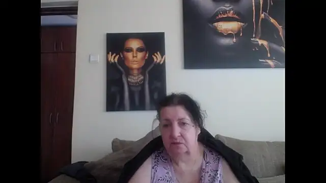 maturekorine online show from April 13, 2026, 9:13 am