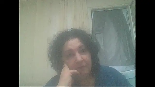 Snapshot of maturekorine chatting on April 20, 2026, 4:19 pm maturekorine online show from April 20, 2026, 4:19 pm