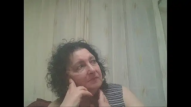 Snapshot of maturekorine chatting on May 16, 2026, 6:29 pm maturekorine online show from May 16, 2026, 6:29 pm