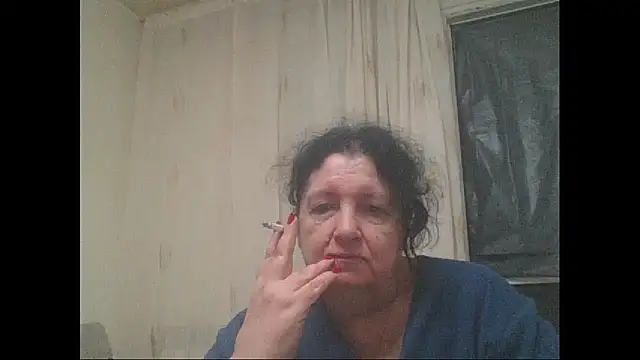 Snapshot of maturekorine chatting on May 7, 2026, 6:44 pm maturekorine online show from May 7, 2026, 6:44 pm