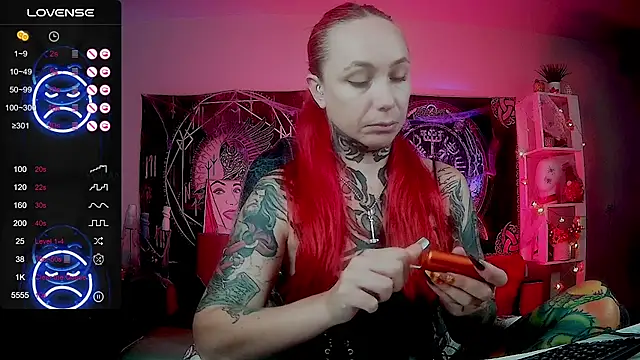 miss jenna lovee online show from October 29, 2025, 3:27 am