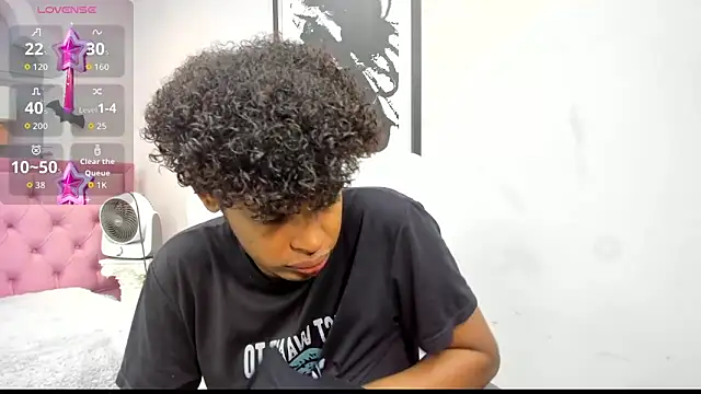 Snapshot of boylittle19cm chatting on October 22, 2025, 12:48 pm boylittle19cm online show from October 22, 2025, 12:48 pm