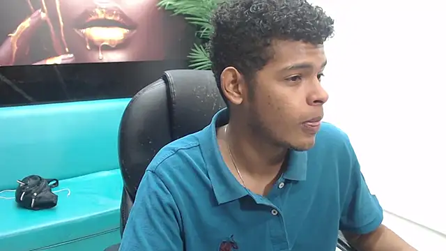 Snapshot of boylittle19cm chatting on March 13, 2025, 12:24 pm boylittle19cm online show from March 13, 2025, 12:24 pm