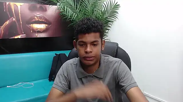 Snapshot of boylittle19cm chatting on March 18, 2025, 12:28 pm boylittle19cm online show from March 18, 2025, 12:28 pm