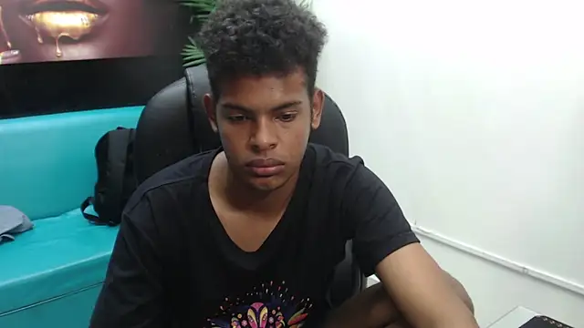 Snapshot of boylittle19cm chatting on March 8, 2025, 3:45 pm boylittle19cm online show from March 8, 2025, 3:45 pm