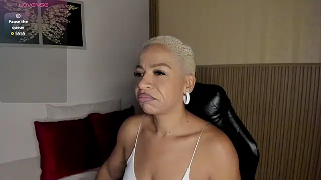 summer night  online show from March 3, 2026, 11:39 am