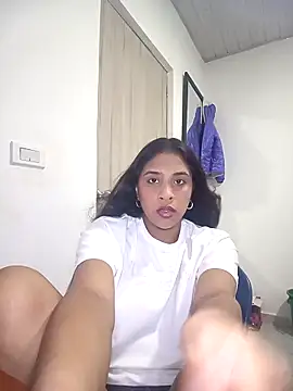 Snapshot of Susan-Rumie chatting on January 6, 2026, 10:14 pm Susan-Rumie online show from January 6, 2026, 10:14 pm