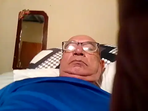 Snapshot of sincuenton24cmts chatting on October 20, 2025, 1:18 am sincuenton24cmts online show from October 20, 2025, 1:18 am