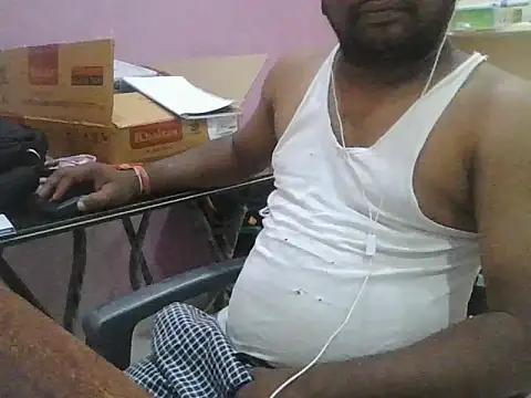 Snapshot of ITGuyhyd chatting on February 12, 2026, 5:34 pm ITGuyhyd online show from February 12, 2026, 5:34 pm