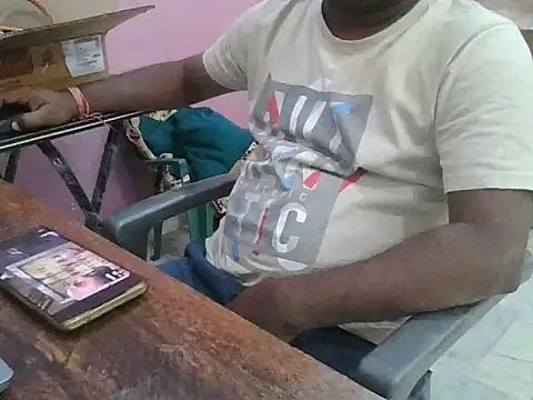 Snapshot of ITGuyhyd chatting on February 24, 2026, 6:58 am ITGuyhyd online show from February 24, 2026, 6:58 am