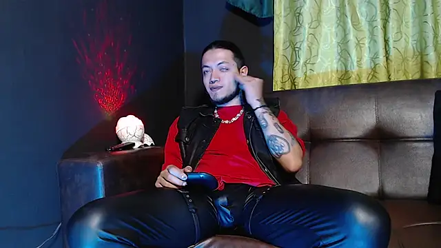 Snapshot of Dicaprioo_ chatting on May 20, 2026, 5:59 am Dicaprioo online show from May 20, 2026, 5:59 am