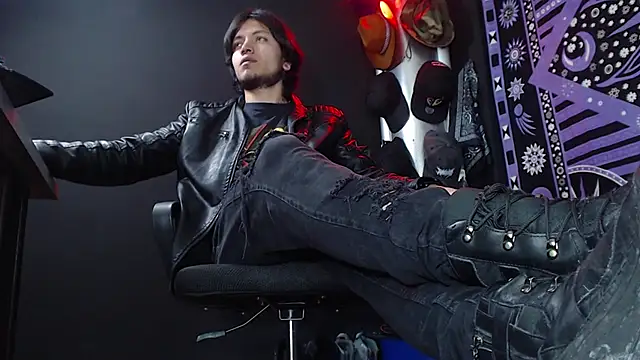 Snapshot of Dicaprioo_ chatting on March 13, 2025, 8:22 pm Dicaprioo online show from March 13, 2025, 8:22 pm