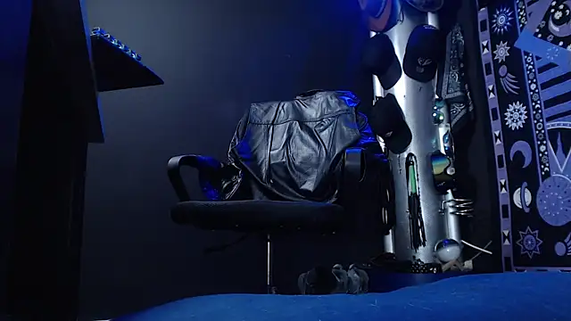 Snapshot of Dicaprioo_ chatting on March 19, 2025, 8:43 pm Dicaprioo online show from March 19, 2025, 8:43 pm