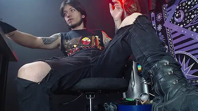 Snapshot of Dicaprioo_ chatting on March 13, 2025, 5:18 pm Dicaprioo online show from March 13, 2025, 5:18 pm