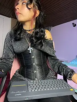 Snapshot of _Gothiccbitch_ chatting on January 10, 2025, 12:59 am Gothiccbitch online show from January 10, 2025, 12:59 am