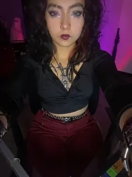 Snapshot of _Gothiccbitch_ chatting on October 7, 2025, 7:20 am Gothiccbitch online show from October 7, 2025, 7:20 am