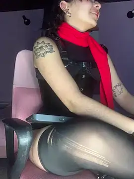 Snapshot of _Gothiccbitch_ chatting on March 1, 2025, 10:02 am Gothiccbitch online show from March 1, 2025, 10:02 am