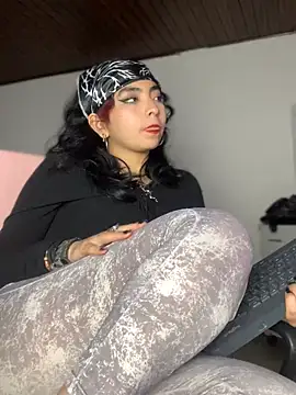Snapshot of _Gothiccbitch_ chatting on January 14, 2025, 10:59 am Gothiccbitch online show from January 14, 2025, 10:59 am