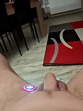 Szeltolo001 online show from March 28, 2026, 2:23 am