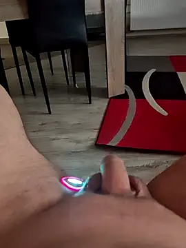 Szeltolo001 online show from February 8, 2026, 2:53 am