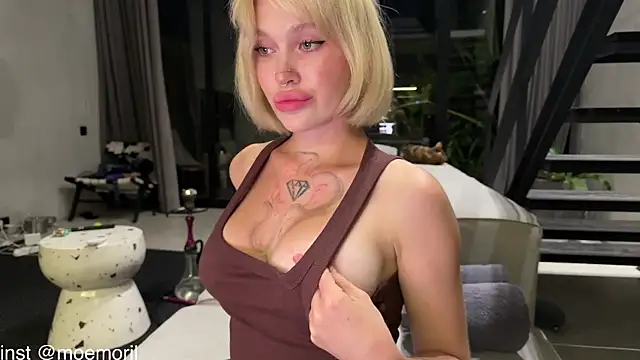 Golden Aline online show from March 21, 2026, 1:48 pm