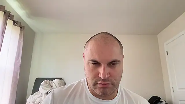 Snapshot of SluggishChase99 chatting on May 26, 2026, 4:27 pm SluggishChase99 online show from May 26, 2026, 4:27 pm