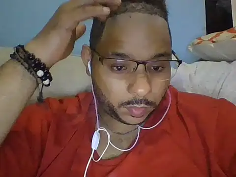 Snapshot of Dj-yefri-pauta chatting on April 19, 2026, 12:55 am Dj-yefri-pauta online show from April 19, 2026, 12:55 am