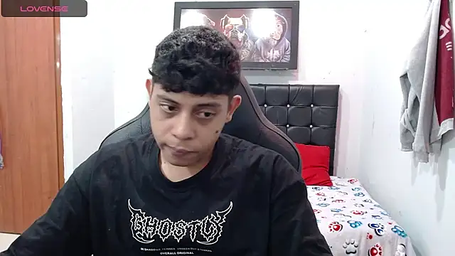 Snapshot of Wiiliam_20 chatting on February 17, 2025, 3:55 pm Wiiliam 20 online show from February 17, 2025, 3:55 pm