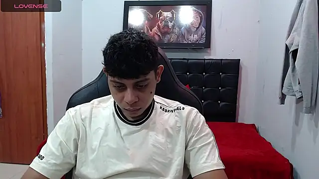 Snapshot of Wiiliam_20 chatting on February 20, 2025, 12:04 pm Wiiliam 20 online show from February 20, 2025, 12:04 pm