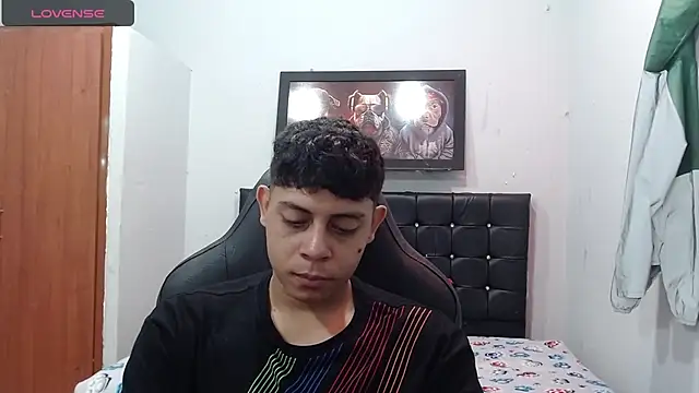 Snapshot of Wiiliam_20 chatting on February 10, 2025, 3:21 pm Wiiliam 20 online show from February 10, 2025, 3:21 pm