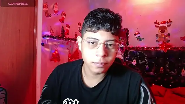 Snapshot of Wiiliam_20 chatting on December 7, 2024, 2:08 pm Wiiliam 20 online show from December 7, 2024, 2:08 pm