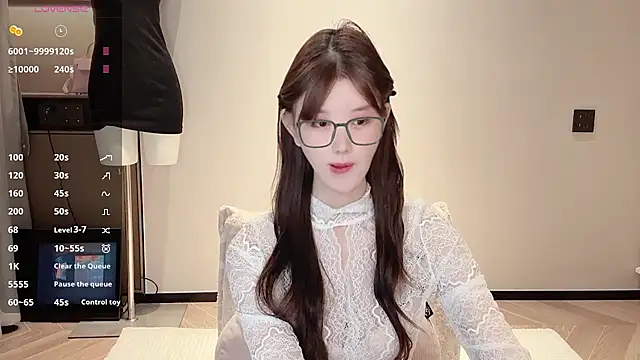 omaiiil online show from December 20, 2025, 9:23 am