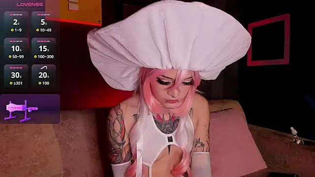 Elettra Rou online show from November 5, 2025, 12:14 am