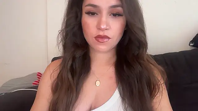 YingxYang69 online show from November 22, 2025, 5:01 pm