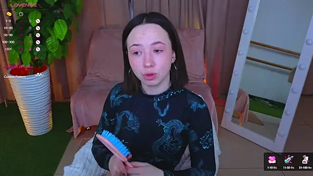 Hayle Hill online show from March 18, 2025, 2:51 am