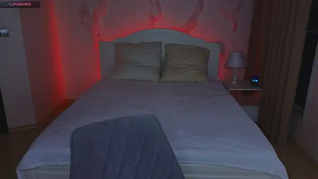 Hayle Hill online show from October 27, 2025, 11:38 pm