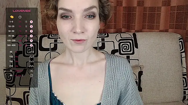 TinaWince online show from January 15, 2026, 4:49 am