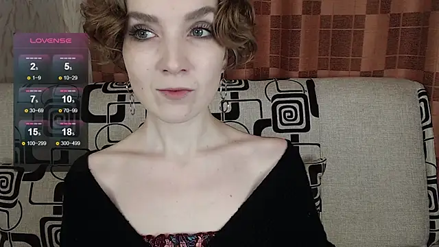 TinaWince online show from February 15, 2026, 4:46 am