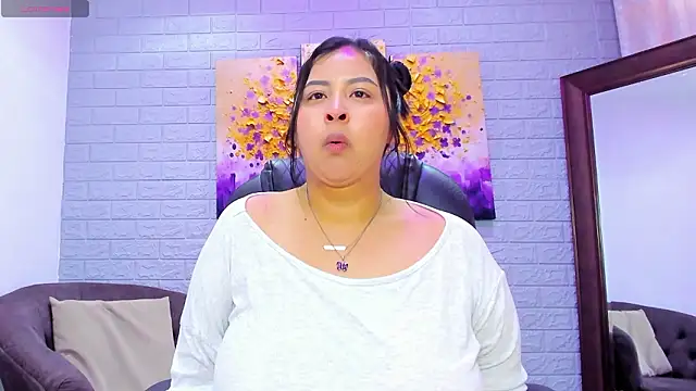  alaiasmile  online show from March 16, 2026, 4:32 pm