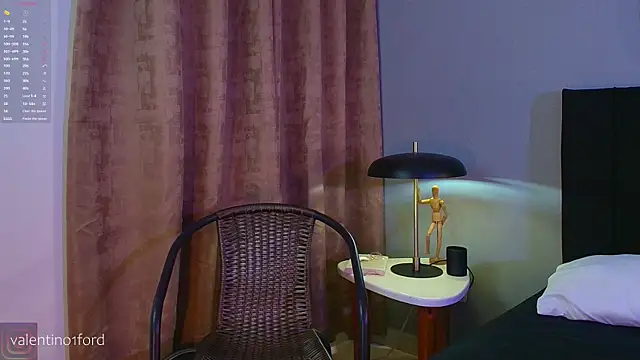 Snapshot of Valentinoford chatting on October 6, 2025, 7:36 pm Valentinoford online show from October 6, 2025, 7:36 pm